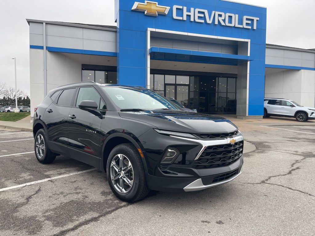 Black 2024 Chevrolet Blazer 2LT FWD SUV / Crossover Front-Wheel Drive 9-Speed Automatic Overdrive