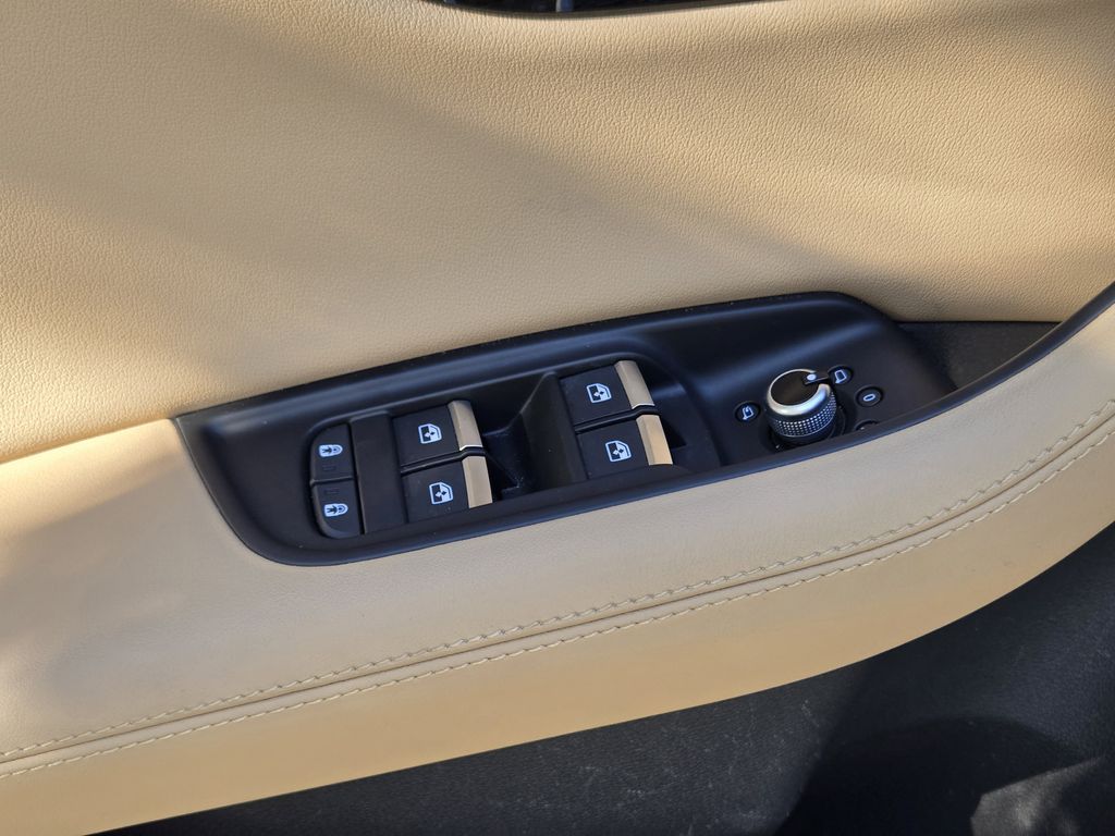 used 2023 Audi Q7 car, priced at $43,482