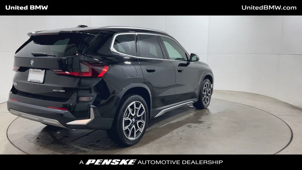 Thumbnail: 2024 BMW X1 - 8