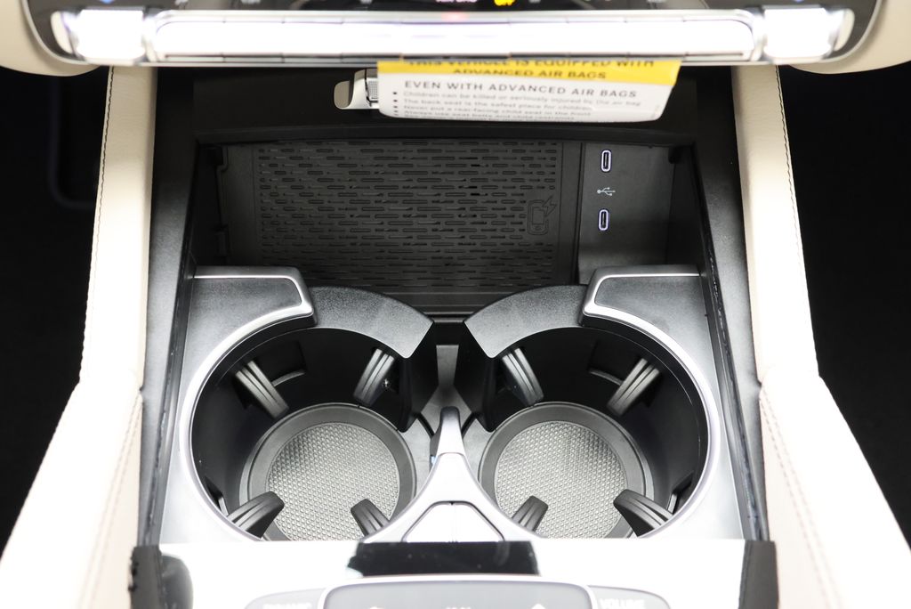 Thumbnail: 2026 Mercedes-Benz GLE - 28