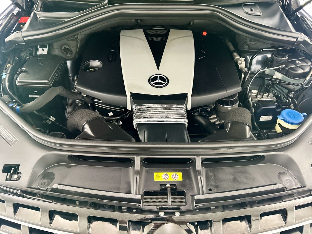 Thumbnail: 2012 Mercedes-Benz M-Class - 28