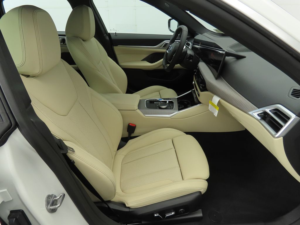 2025 BMW i4 eDrive40 20