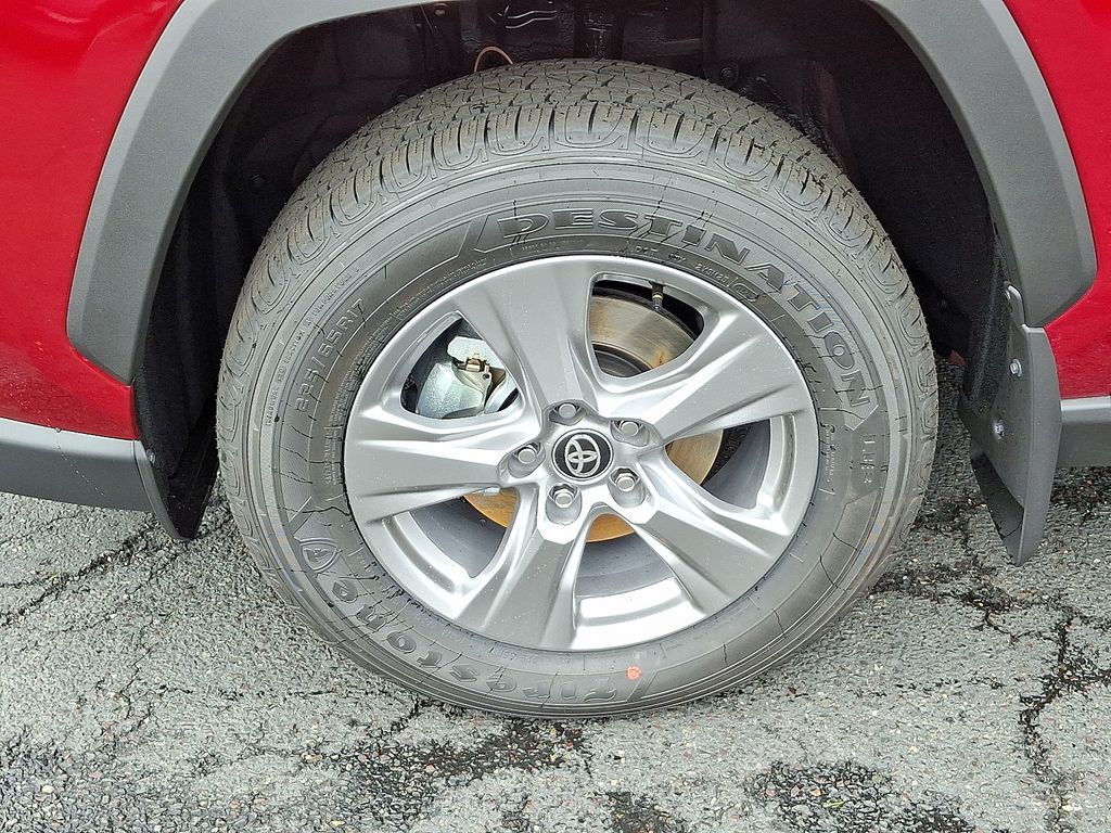 Thumbnail: 2025 Toyota RAV4 - 8