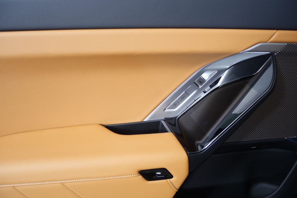 Thumbnail: 2025 BMW 7 Series - 14