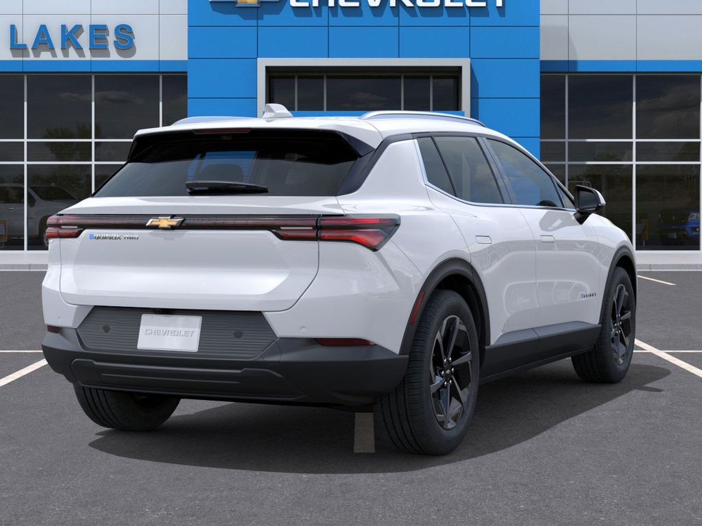 New 2026 Summit White Chevrolet LT image 4