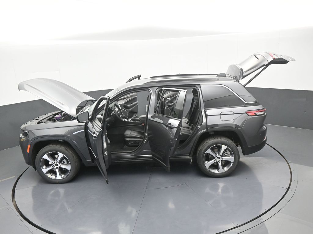 New 2026 Baltic Gray Metallic Clearcoat Jeep Limited image 51