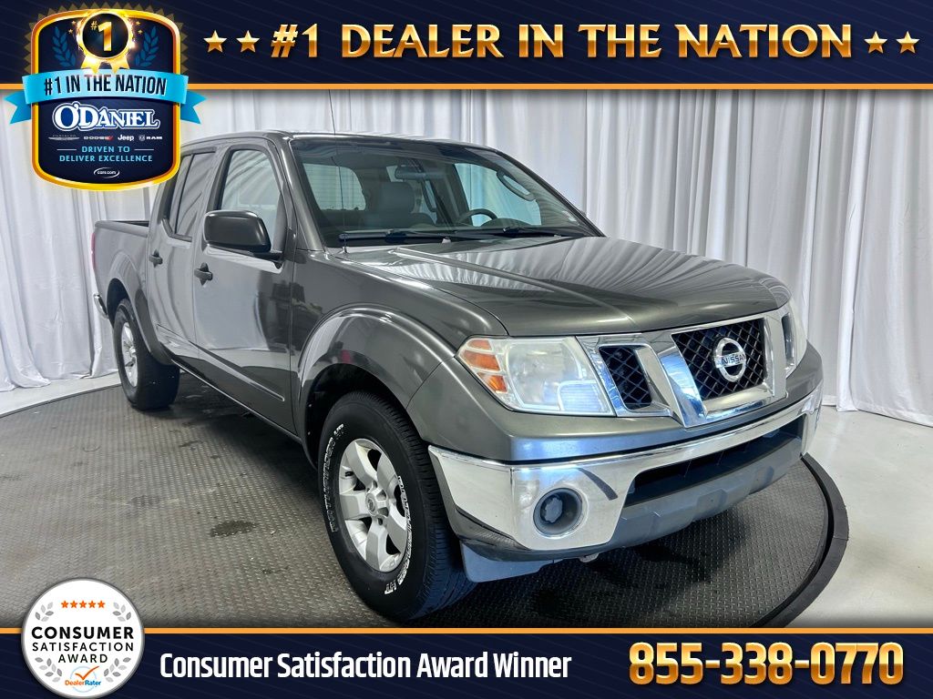 Storm Gray Metallic 2009 Nissan Frontier SE Crew Cab Pickup Truck 4X2 5-Speed Automatic Overdrive