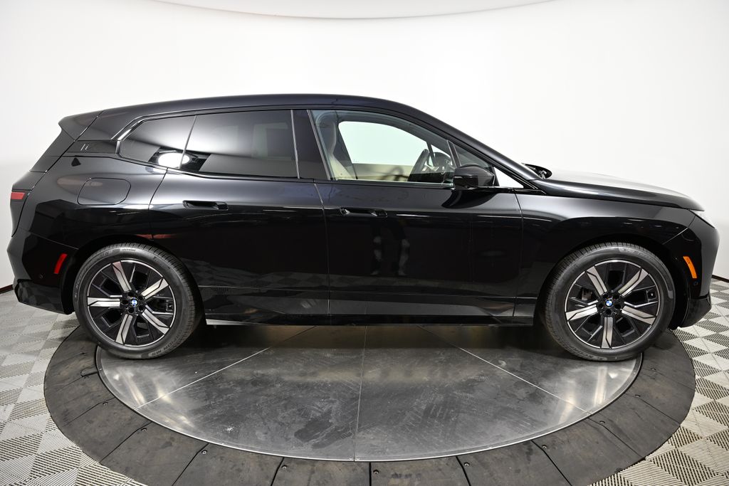 Thumbnail: 2026 BMW iX - 6