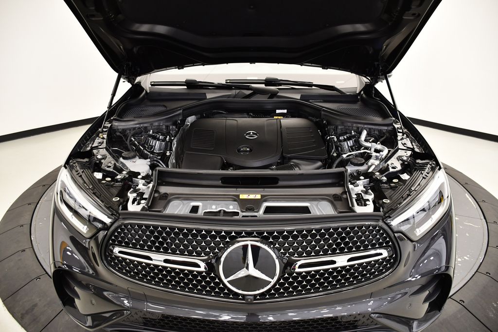 Thumbnail: 2025 Mercedes-Benz GLC - 12