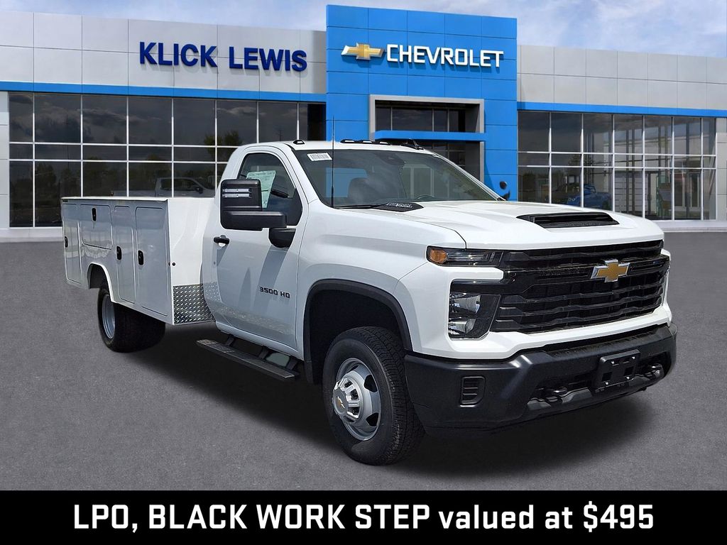 Summit White 2025 Chevrolet Silverado 3500HD Pickup Truck Four-Wheel Drive Automatic