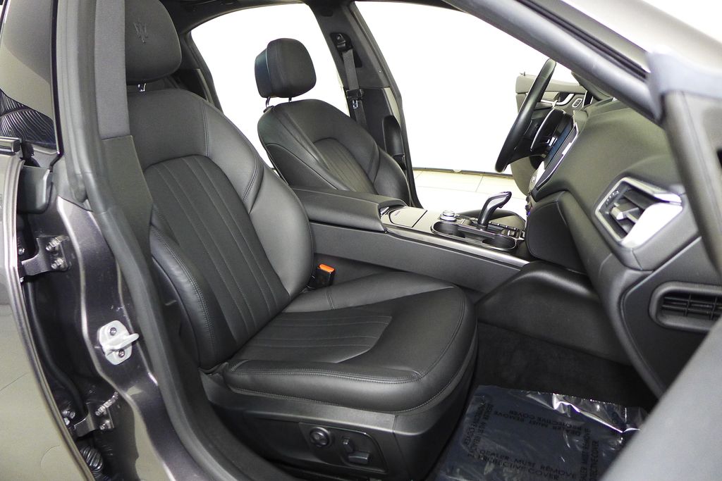 Thumbnail: 2020 Maserati Ghibli - 19