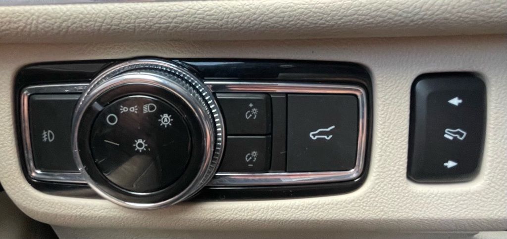 2021 Lincoln Navigator Reserve Green at Traditions Chevrolet