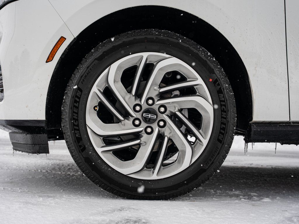 New 2026 White Lincoln Reserve image 8