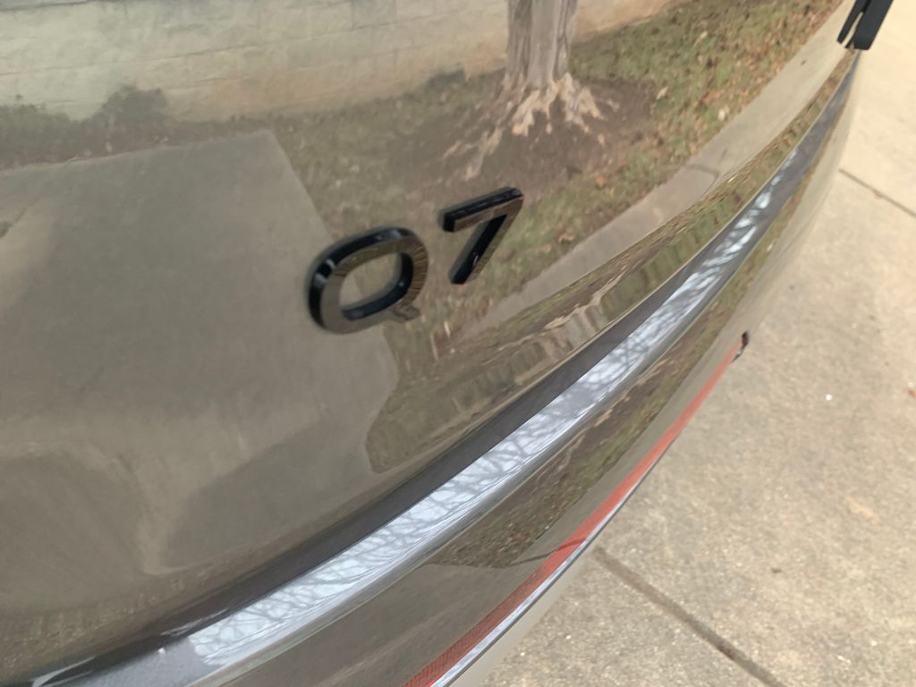 Thumbnail: 2025 Audi Q7 - 8