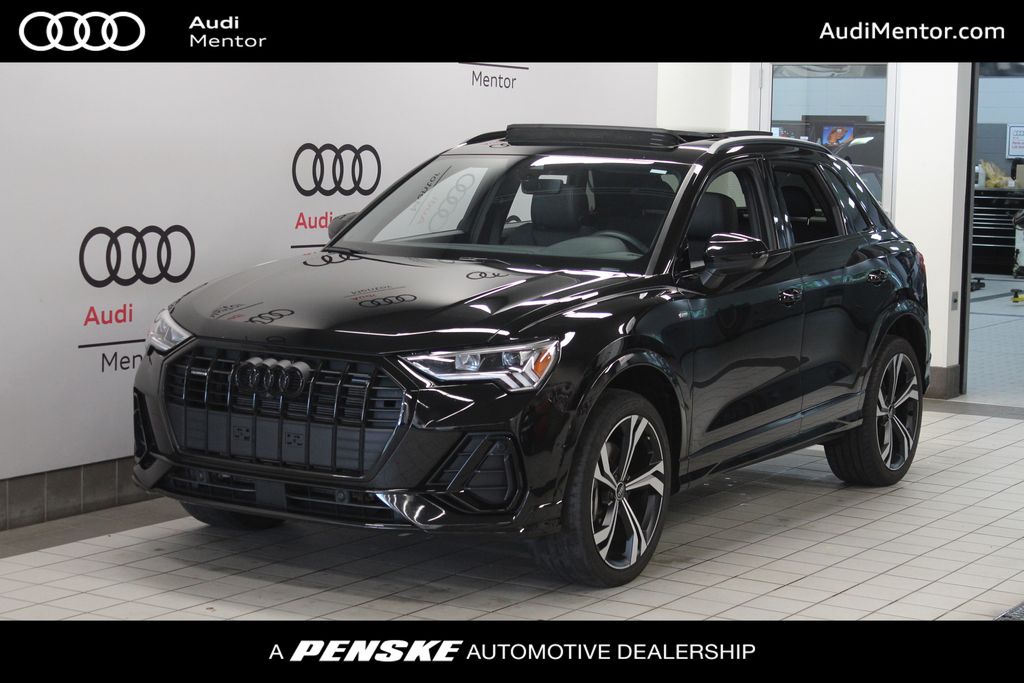 Thumbnail: 2024 Audi Q3 - 1