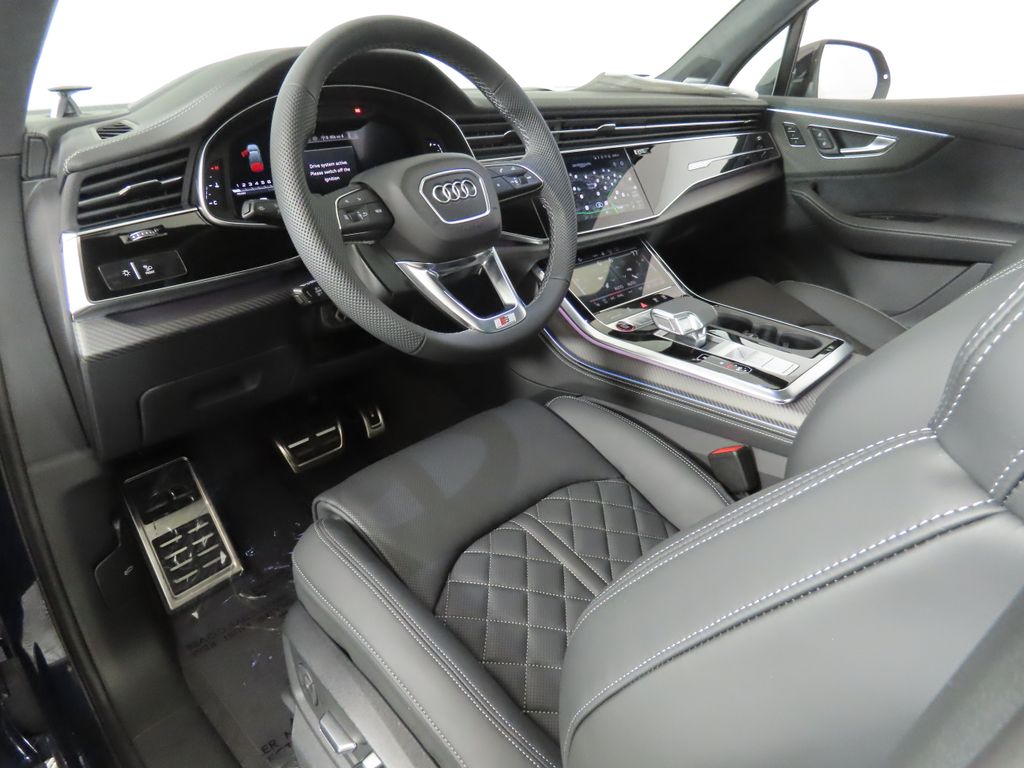 Thumbnail: 2026 Audi SQ7 - 24