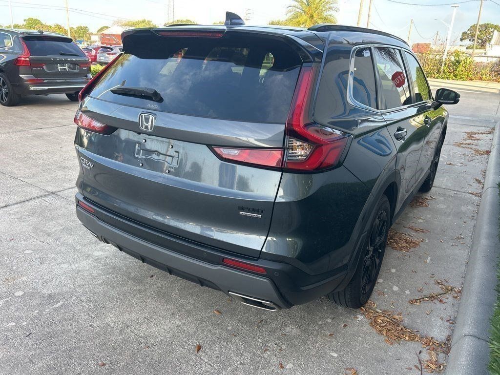 View vehicle photo 7