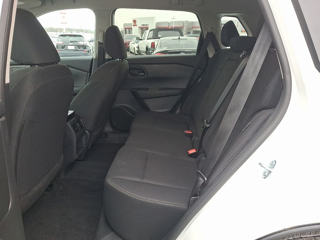 Thumbnail: 2025 Nissan Rogue - 11