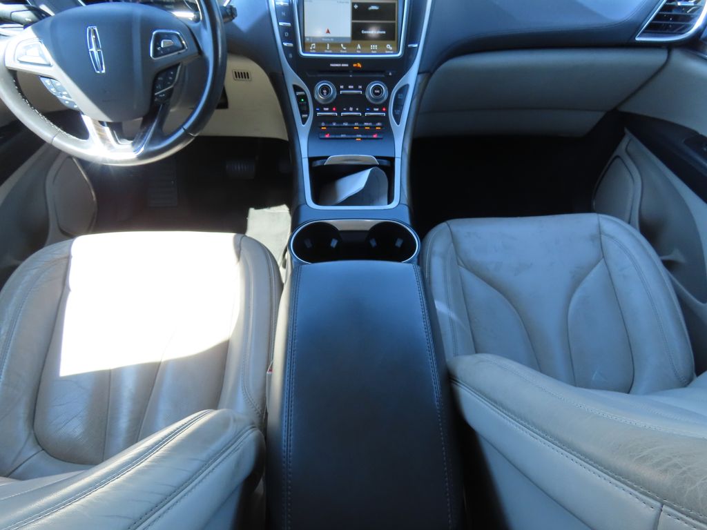 Thumbnail: 2017 Lincoln MKX - 9