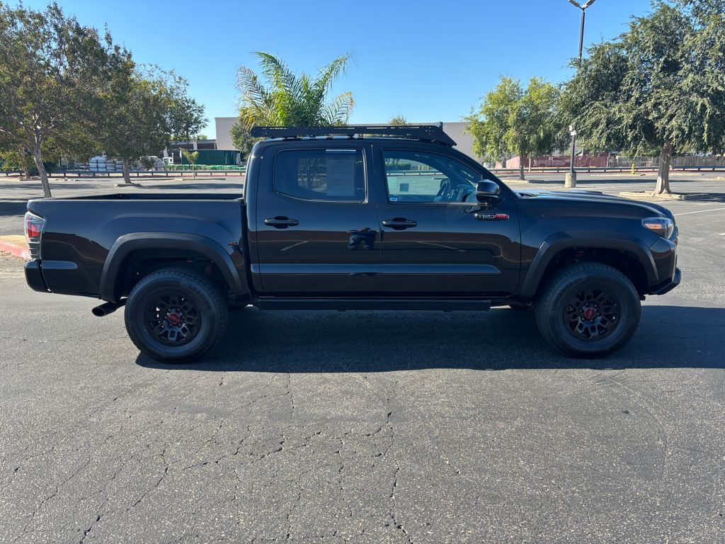 Thumbnail: 2019 Toyota Tacoma - 4