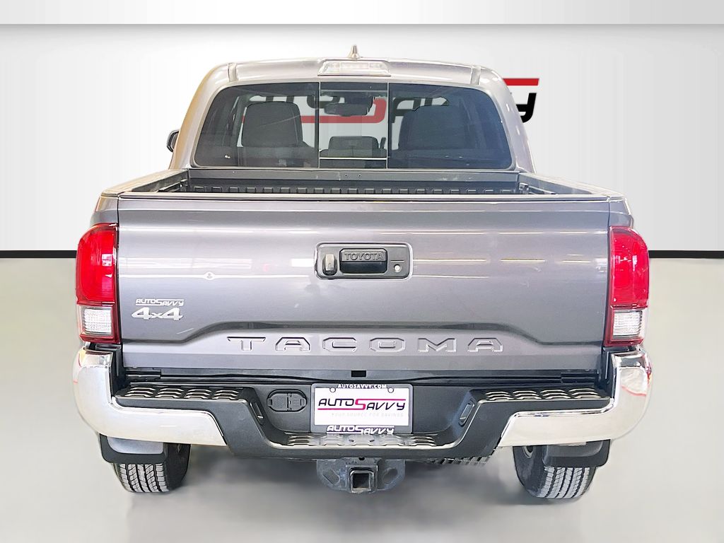 Used 2019 Gray Toyota SR5 image 6