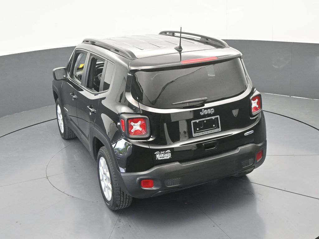 Used 2022 Black Clearcoat Jeep Latitude image 52