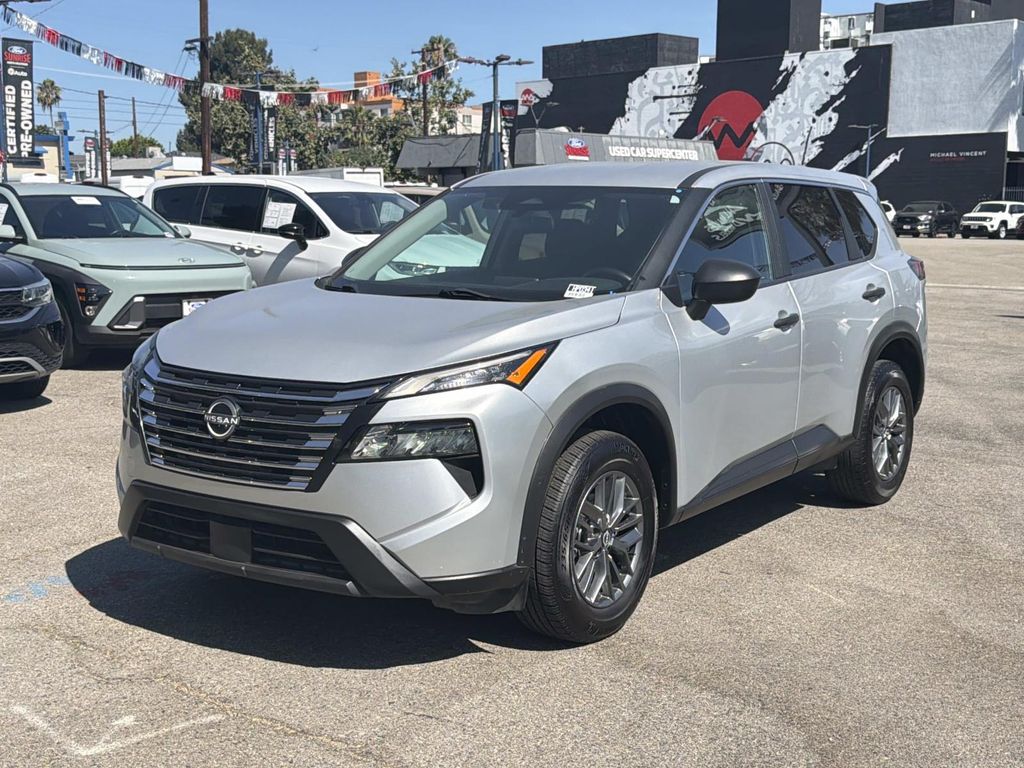 Brilliant Silver Metallic 2024 Nissan Rogue SUV / Crossover Front-Wheel Drive Continuously Variable Transmission