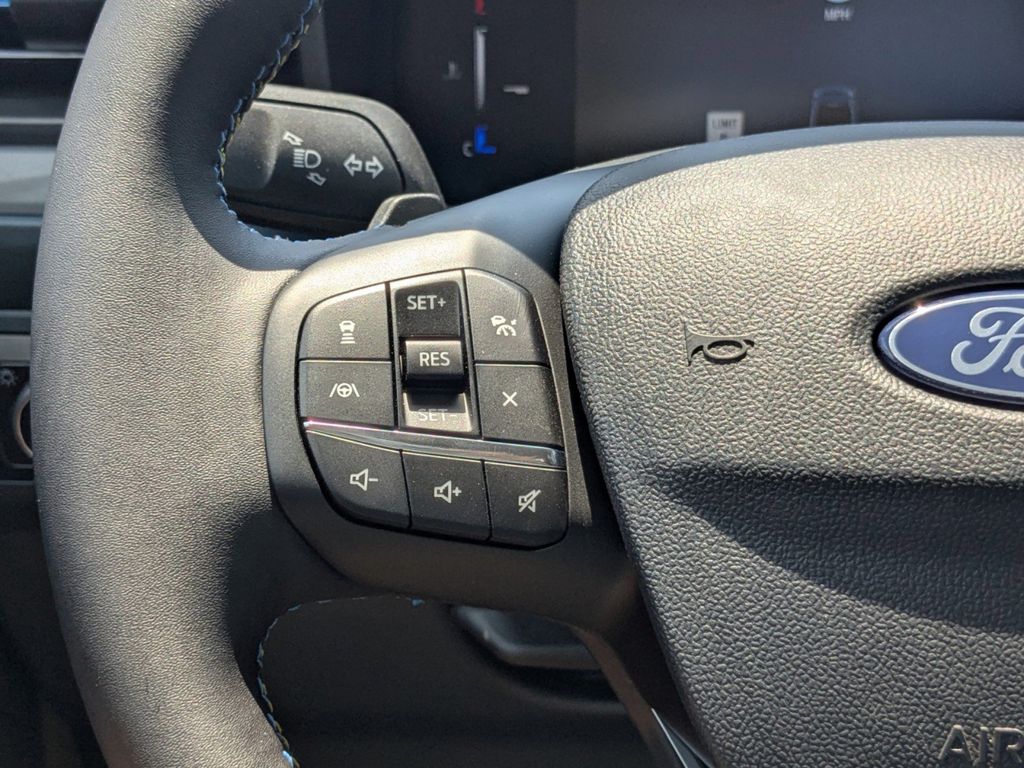 2025 Ford Maverick Lobo