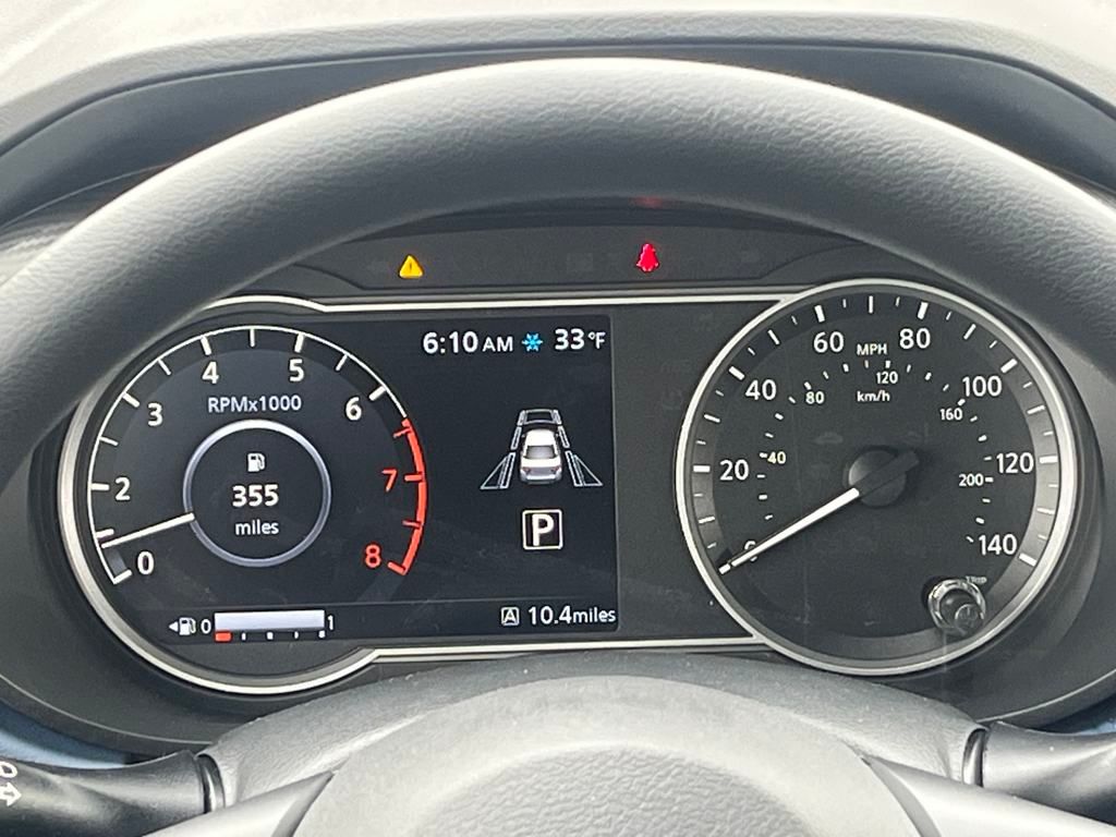2025 Nissan Versa 1.6 SV photo