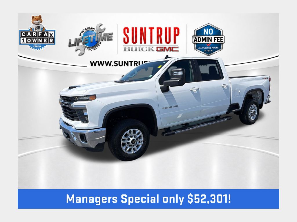 Summit White 2025 Chevrolet Silverado 2500HD Pickup Truck Four-Wheel Drive Automatic
