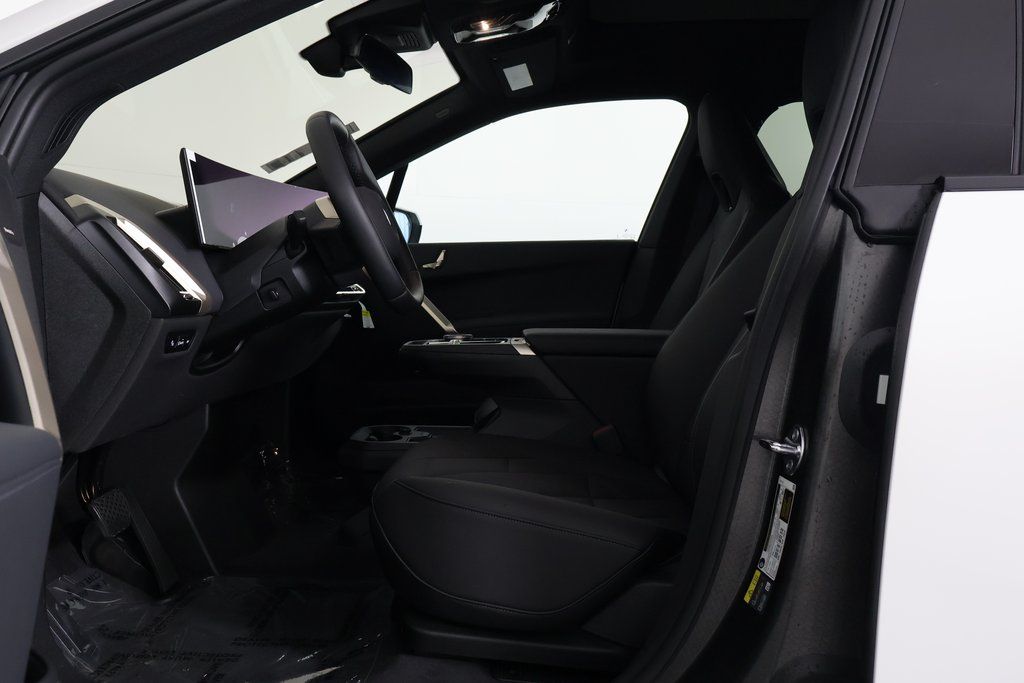 Thumbnail: 2026 BMW iX - 5
