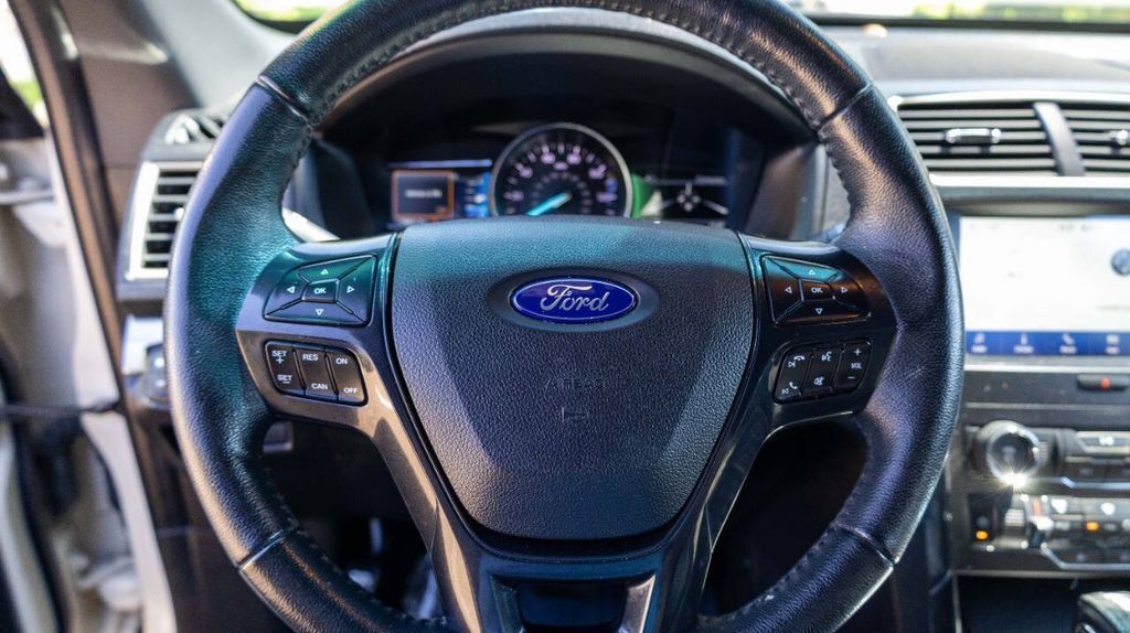 Used 2018 Ford Explorer XLT 4D Sport Utility