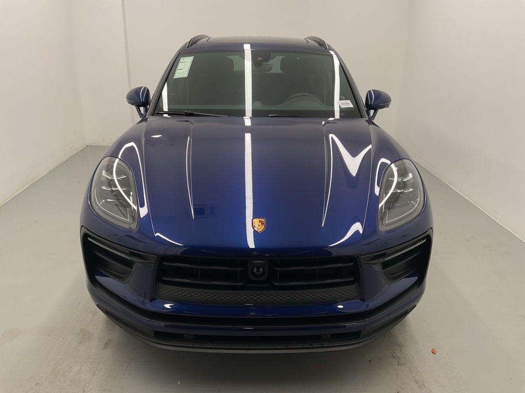 2024 Porsche Macan  19