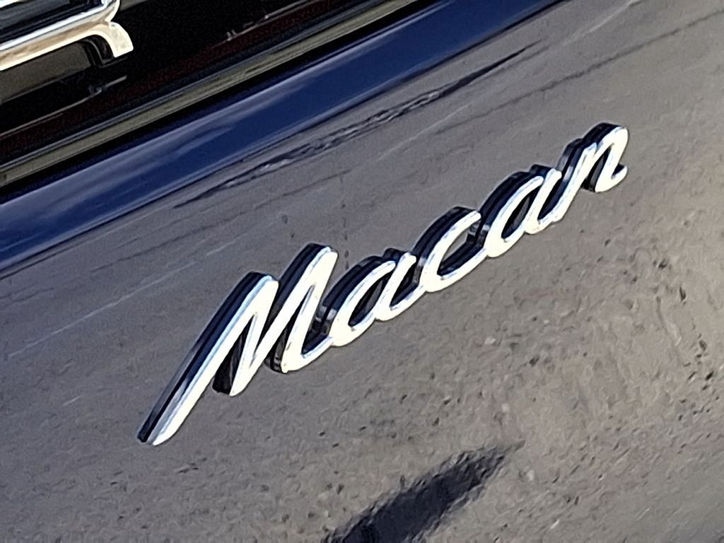 Thumbnail: 2025 Porsche Macan - 28