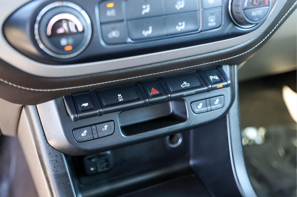 Used Car 2020 Gmc Canyon  Slt For Sale Under $30,000 In Austin, Texas