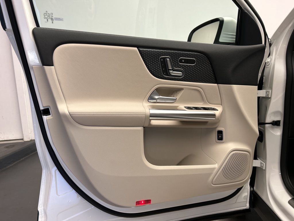 Thumbnail: 2026 Mercedes-Benz GLA - 11