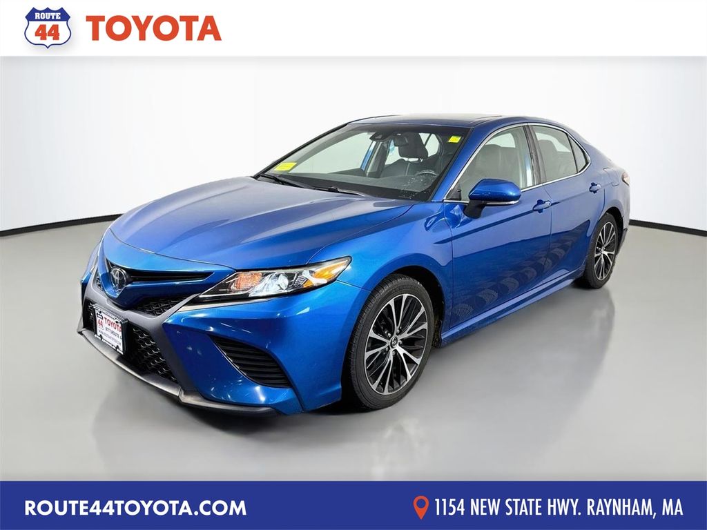 Blue Streak Metallic 2020 Toyota Camry Sedan Front-Wheel Drive 8-Speed Automatic