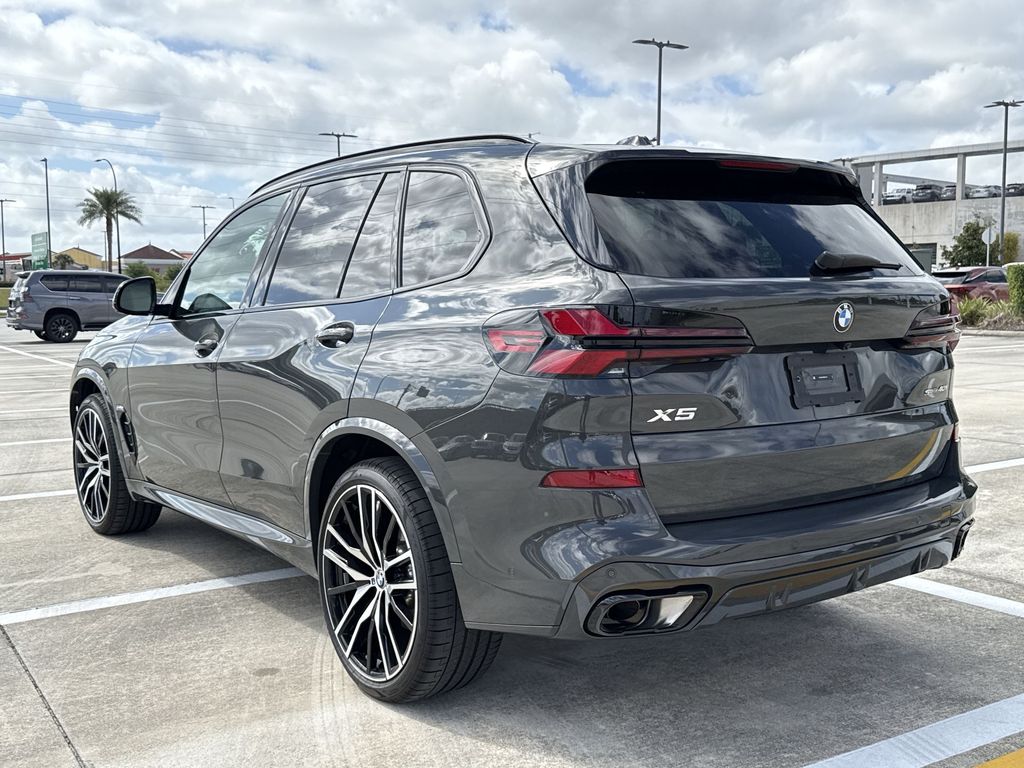 Thumbnail: 2026 BMW X5 - 10