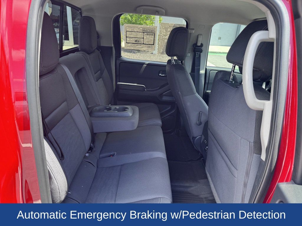 2024 Nissan Frontier Crew Cab SV 4x4