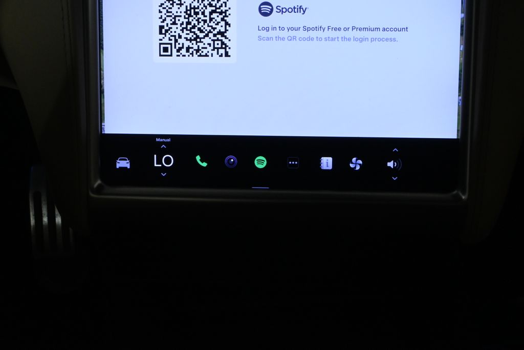 2017 Tesla Model X 75D 26
