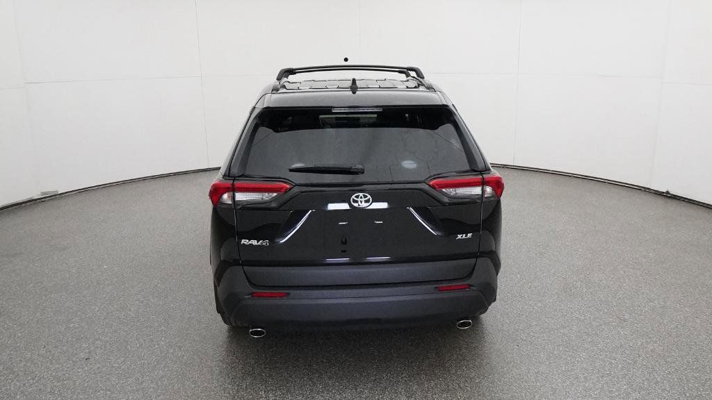 Thumbnail: 2025 Toyota RAV4 - 21