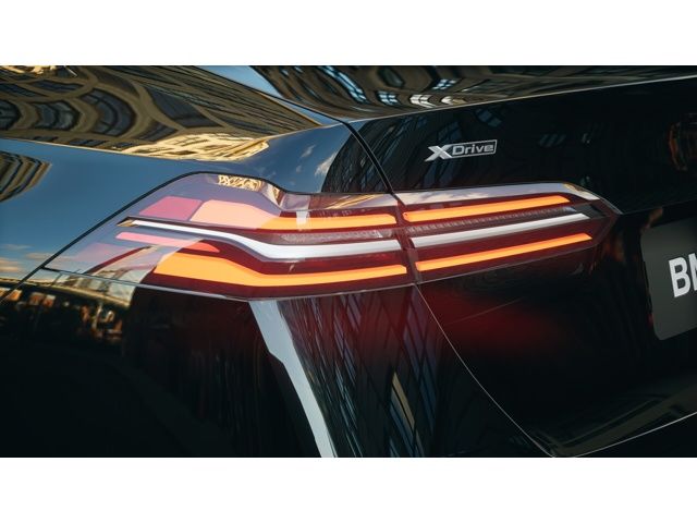 Thumbnail: 2026 BMW 5 Series - 8