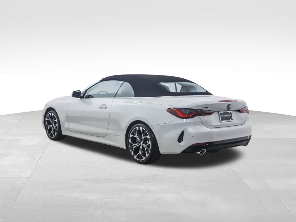 Thumbnail: 2026 BMW 4 Series - 4