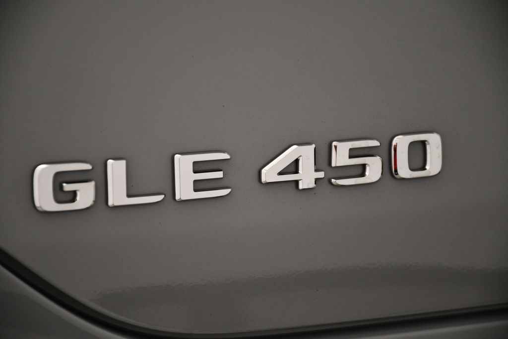 Thumbnail: 2026 Mercedes-Benz GLE - 9