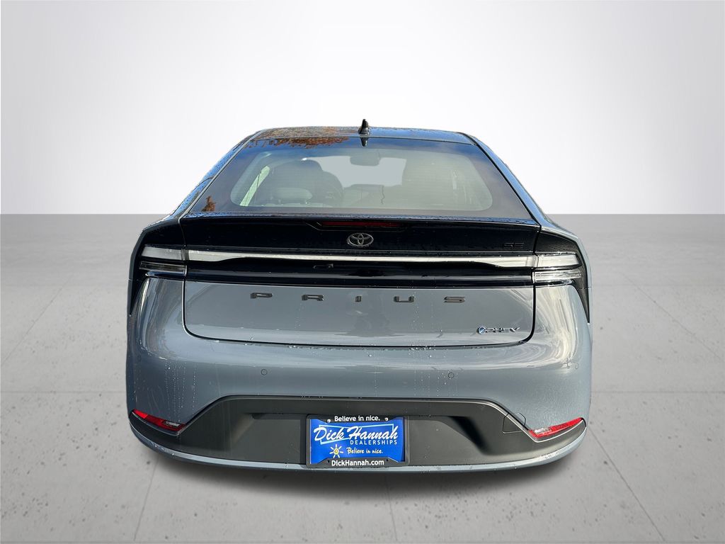 2026 Toyota Prius Plug-In Hybrid SE