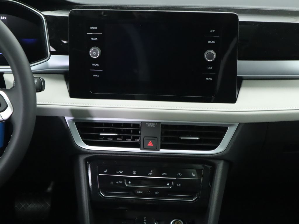 Thumbnail: 2025 Volkswagen Taos - 14