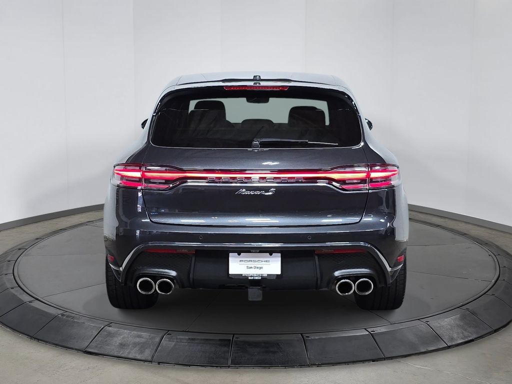 Used 2023  Porsche S image 6