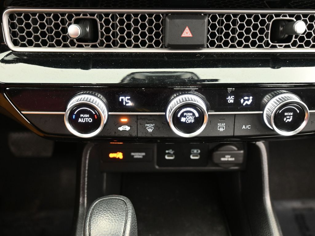 Used 2025 Platinum White Pearl Honda LX image 24