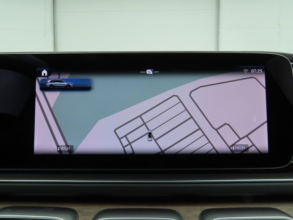 2025 Mercedes-Benz GLS 450 4MATIC 16