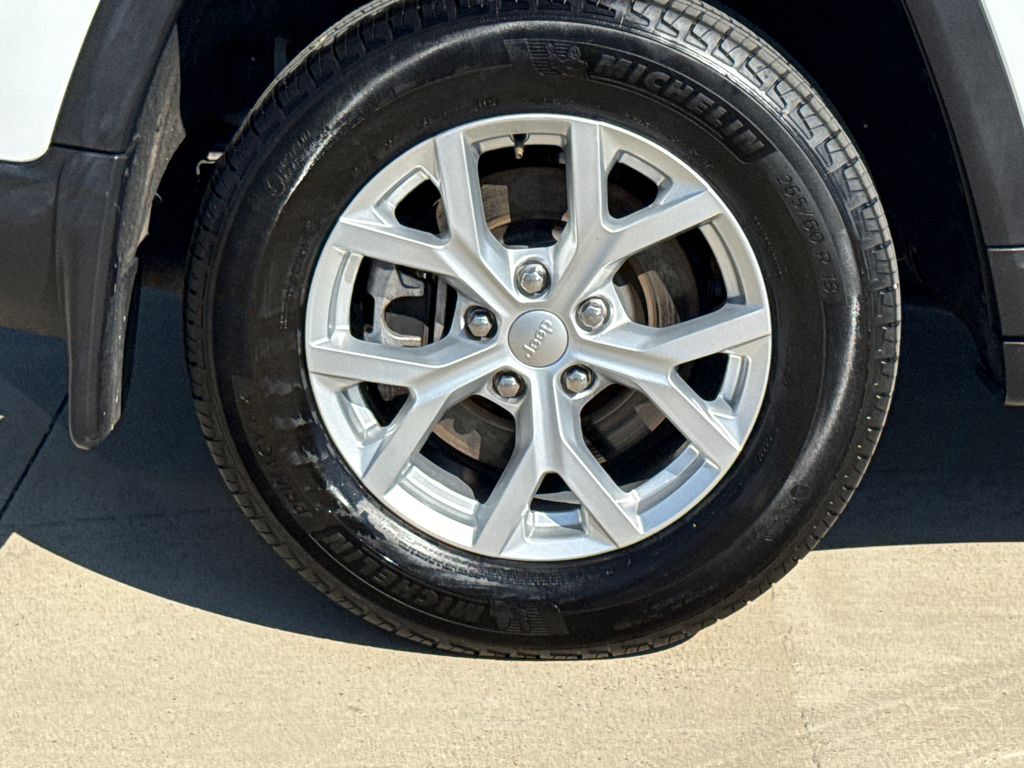 Used 2023 Jeep Grand Cherokee L SUV